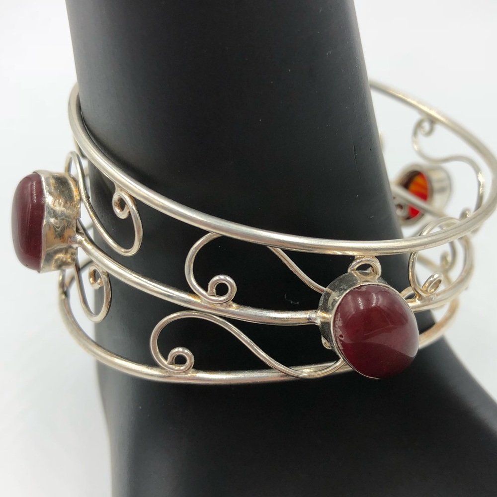 Gorgeous Cuff Bracelet Garnet Gemstone New - Picture 1 of 4